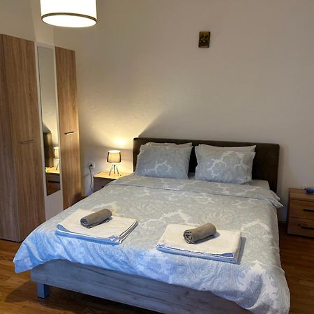 Blue Shell Apartments Cattaro Esterno foto